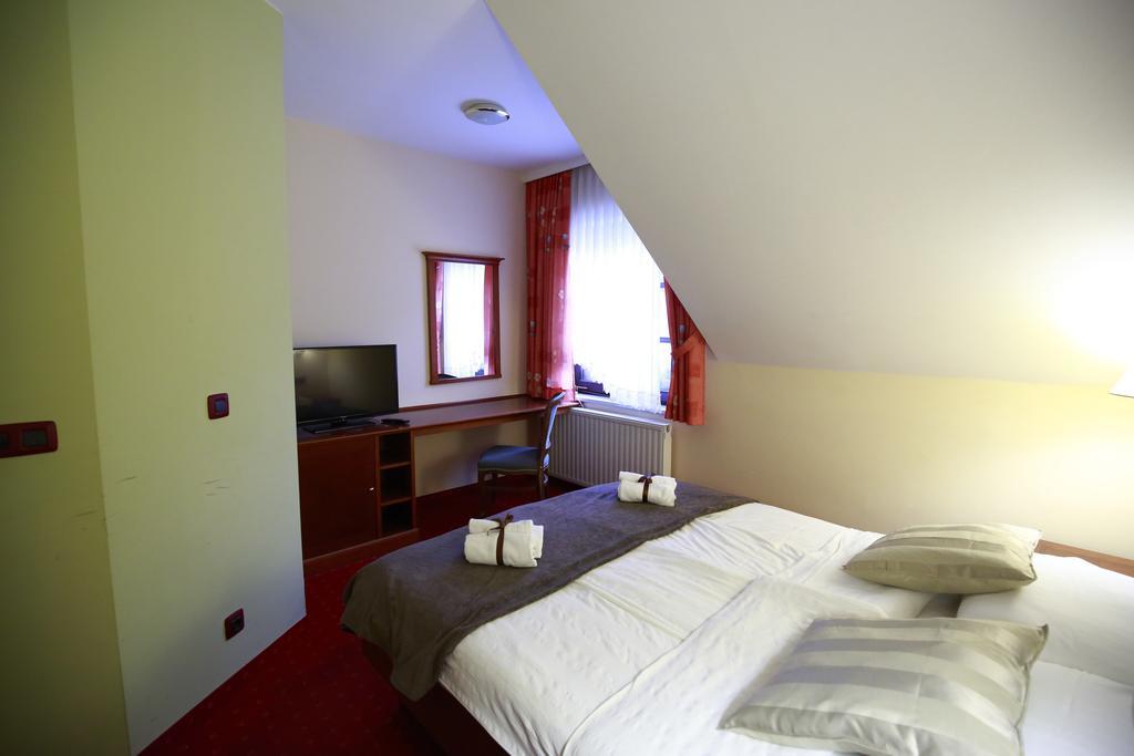 Guesthouse Villa Zelenjak Ventek Kumrovec エクステリア 写真